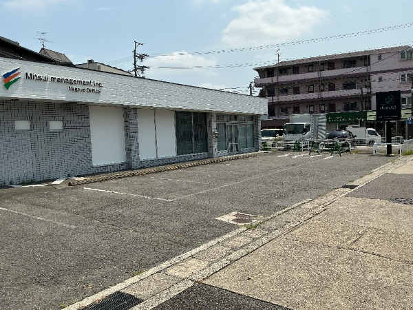 車通勤OK!無料駐車場完備!
通勤もしやすくて安心。