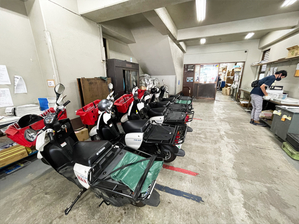 ASA向ヶ丘｜所持金ゼロでもウチなら大丈夫！住まい6ヶ月無料・仕事あり・即入居OK！経験不要で始められて、月給21万円〜。配達後はそのまま帰宅できるスタイルで無理なく続けられます。