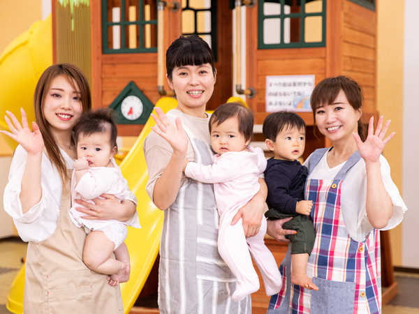 ☆自然に囲まれた環境で子どもたちと向き合える保育ができる職場です♪☆年間休日116日で無理なく働けるワークライフバランスの取れた環境です★☆研修制度や永年勤続表彰制度があり、長く安心して働ける体制が整っています◎☆チームワークの良い職場で、毎日子どもたちの笑顔を感じながら成長できます！♪