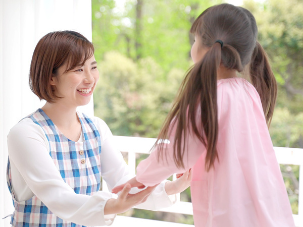 ☆賞与3ヶ月に加え期末・業績連動賞与の実績もある安定環境で働けます♪☆若い職員が活躍する活気ある園でチーム制の保育を学べます★☆有給平均14日以上・特別休暇多数でプライベートも大切にできます◎☆充実した研修制度が整っており、保育士として成長し続けられる職場です♪