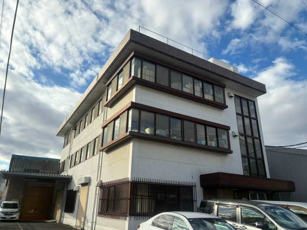 入社準備金制度あり【【保育士・児童指導員/正社員】◎未経験者大歓迎 ◎やりがいのあるお仕事 ◎残業ほぼなし ◎年間休日120日以上 ◎完全週休2日制(日祝+ほか1日) ◎昇給・賞与あり ◎風通しのよい社風