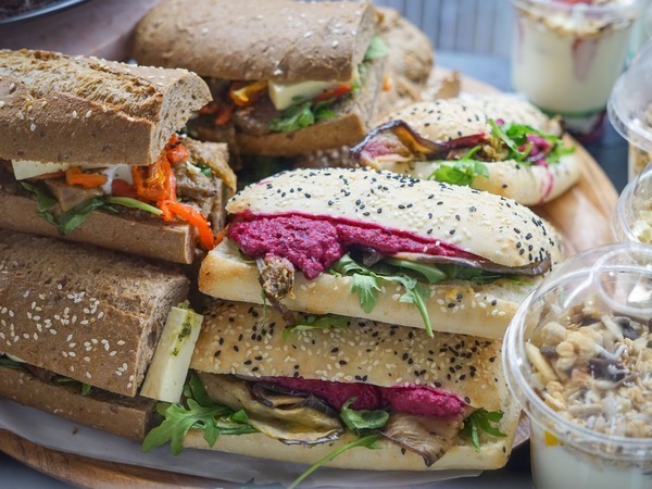 オリジナルブランドのカフェ＆レストラン
での勤務です！