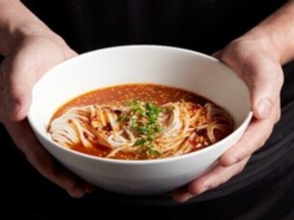 7年連続でミシュラン・ビブグルマンを受賞
のクリスタルジェイドでのお仕事です!