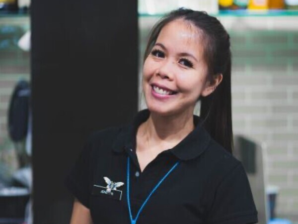 空港内の店舗だからこその
異文化コミュニケーションも多数!