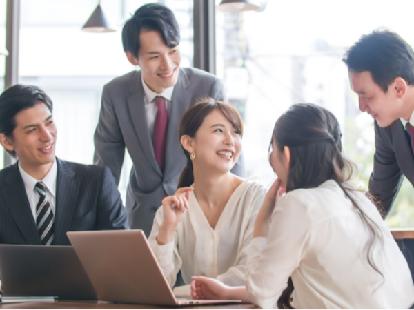 自ら考え、動く。「考動人」が集まるフェローズの企業文化