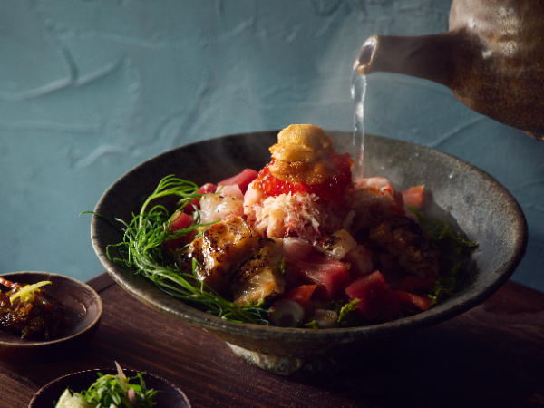 海鮮丼屋の店舗スタッフ