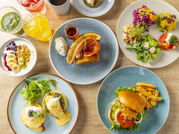 リニューアルオープンニングスタッフ　ホテル内レストラン