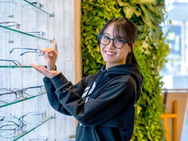 【ノルマなし×残業月7h未満】仲間と協力して楽しく働く！休みも取りやすく、プライベートも充実！