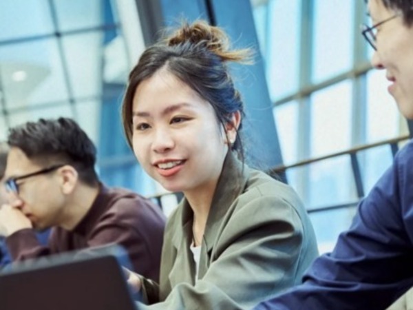 【日本初を世界13カ国へ】アイウェア業界の最前線で働ける|"つくる"も"売る"も叶うOWNDAYS