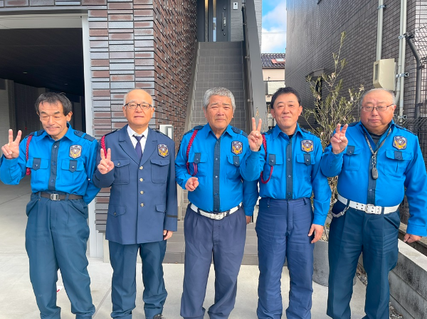 街の安全を守る交通誘導スタッフ