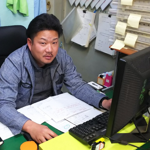 営業部　部長/仲川 誠司