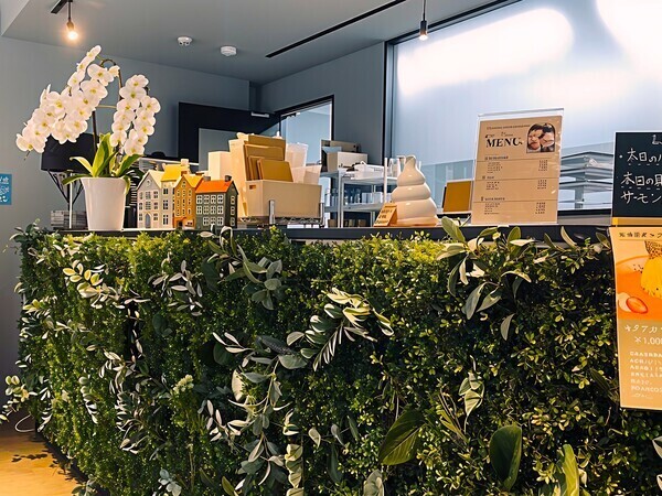 ~ HOKKAIDO SWEETS STUDIO ~ 北海道ホテル&リゾートホールディングス株式会社直営のスイーツ開発・製造拠点~ 店舗スタッフ