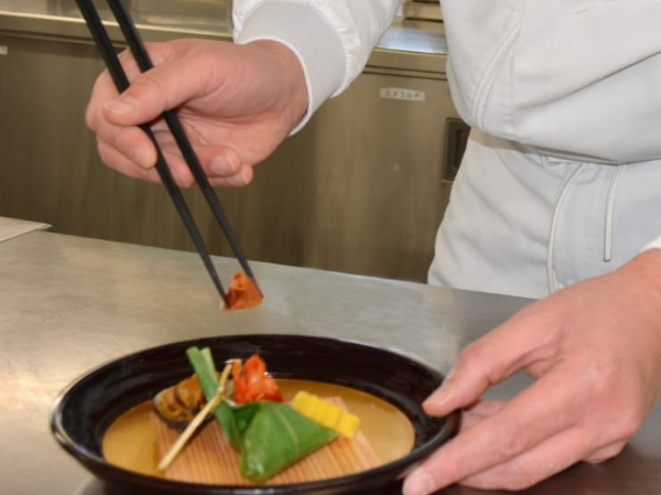 【パート】未経験OK!調理補助・食器洗浄スタッフ募集!◎先輩スタッフがイチから丁寧にサポートしますので未経験でも安心♪