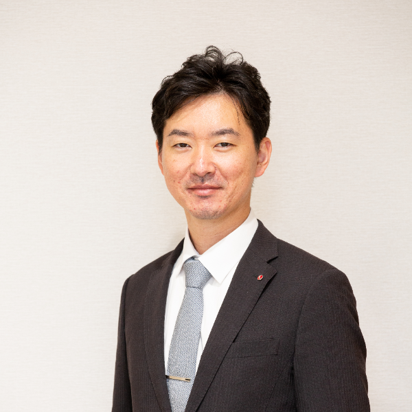 事業推進本部　WEBマーケティング課　課長/髙橋 竜一