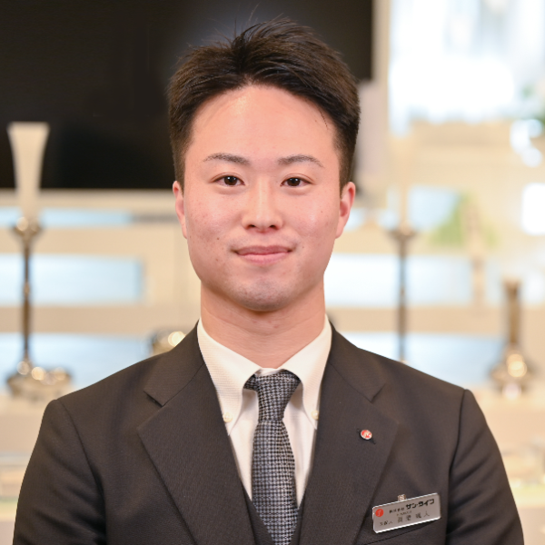 式典部　湘南式典グループ 副総支配人/眞壁　颯人