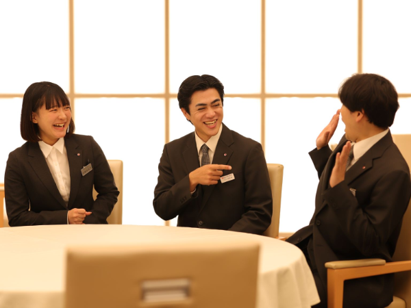 チームで支え合う職場