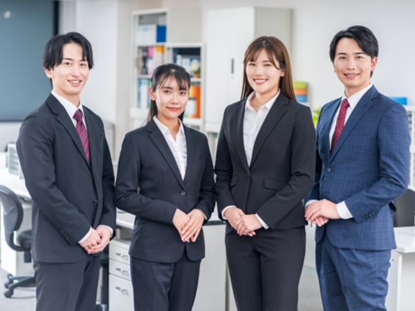 経理事務スタッフ（本社勤務）／土日祝休み