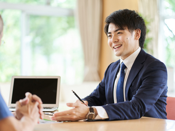 【営業/大分】成約ごとに仲介手数料の12%を還元!年収UPを叶えた社員が大多数!