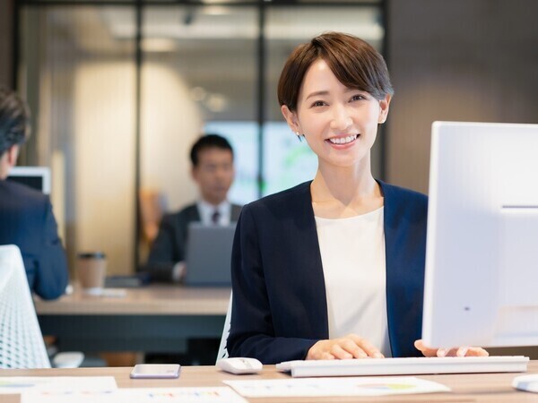 【人事労務スタッフ/博多区】実務経験2~3年|土日祝休み×フレックス導入のバックオフィス業務