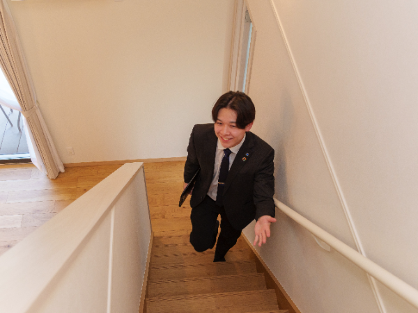 【安定した基盤と最新の環境。あなたの成長と豊かな暮らしを全力でサポートします】