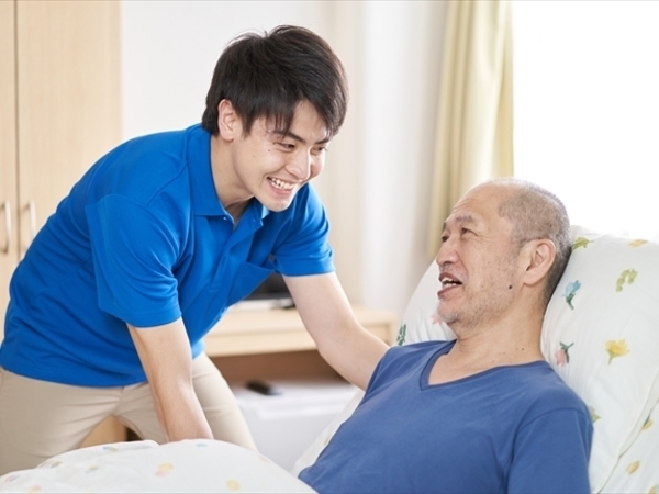 【賞与前年実績3.5ヶ月】【年間休日120日プライベートも充実♪】無資格・未経験OKの介護施設介護スタッフ求人＜神奈川県相模原市南区＞ No.2117