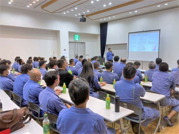 「元ドライバー」の代表たちがつくる、本気でドライバーの命と生活を守る環境