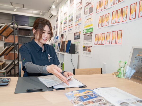 未経験からスタートOK!
先輩同行で仕事の基礎から学べます!