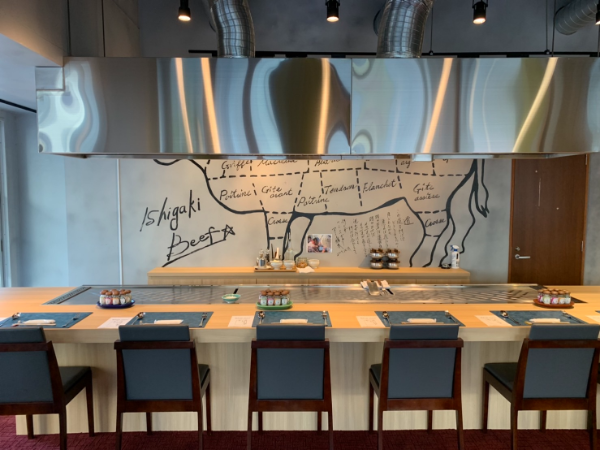 沖縄石垣島の鉄板焼きレストラン　　　【雪塩ステーキ石垣ｰ鉄板焼ｰ】　　正社員スタッフ募集！！　　　ソムリエ限定求人！！　　　株式会社南の島レストラン