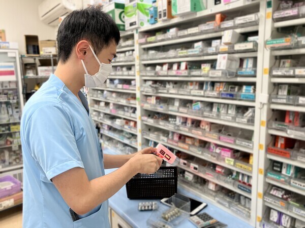 未経験からの事務デビュー歓迎/残業ほぼなし/完全週休2日制/家族手当や住宅手当など各種手当充実/資格取得で更なる給与アップも可能/薬局の新しい職種*薬局パートナー(調剤薬局の事務)