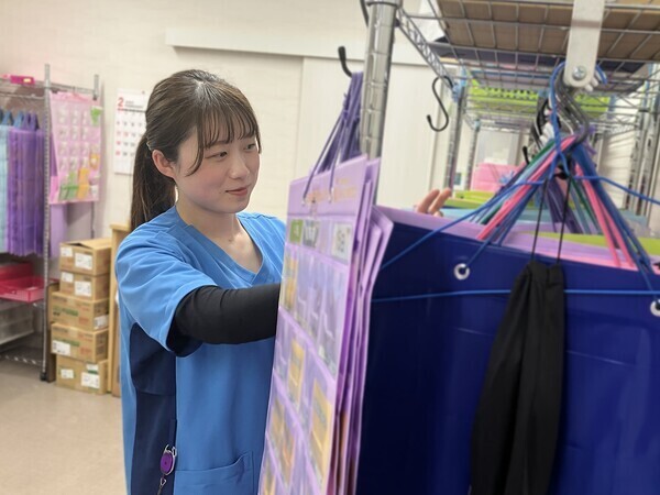 未経験からの事務デビュー歓迎/残業ほぼなし/完全週休2日制/家族手当や住宅手当など各種手当充実/資格取得で更なる給与アップも可能/薬局の新しい職種*薬局パートナー(調剤薬局の事務)