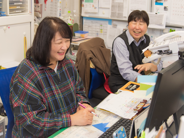 【正社員】学習支援教室での講師　室長候補／年間休日120日／安定して長く働ける職場