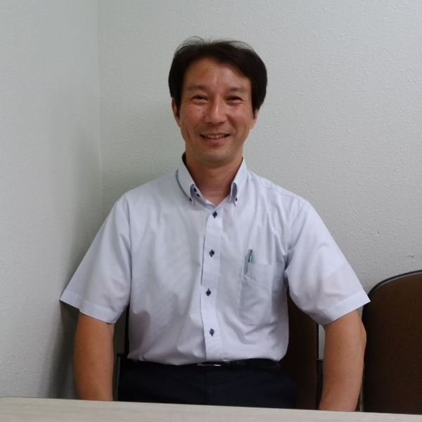 営業部課長/四方徹(しかたとおる)