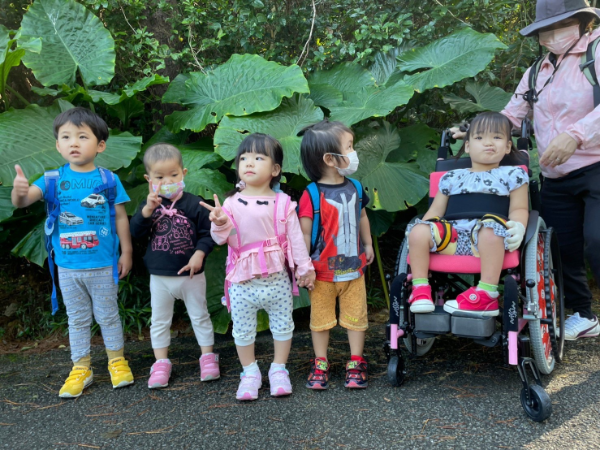 ★2022年3月オープニングスタッフ★主婦（夫）、子育て中の方や子育てが落ち着いた方、中高年の方も活躍中★未経験・ブランクOK★療育に興味がある方歓迎★WEBでの施設見学や面接可能