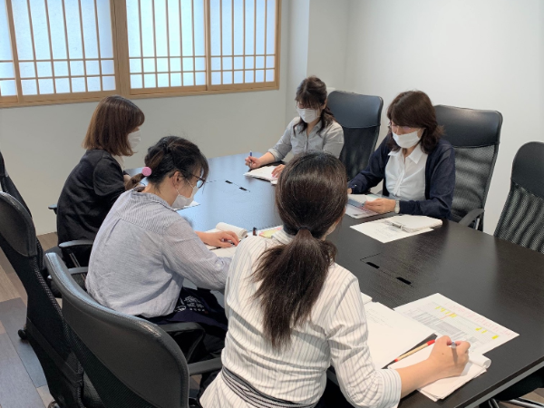 お客様だけでなく社内でも信頼される部署を目指して