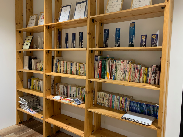 個人の成長に重きを置いた評価制度で、ステップアップの条件も明確にしています