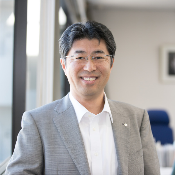 企画開発本部 第二企画開発部 副部長/水野 善夫