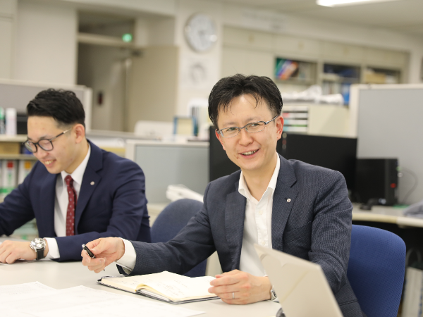 【正社員/建築施工管理】未経験からスタートできる技術職!「手に職」のチャンス!◇資格取得バックアップ ◇転勤なし