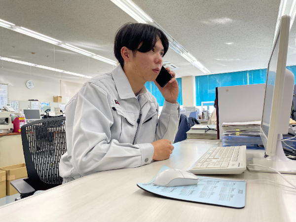 正社員★成長するインフラ事業を支える安定企業★有給取得75%以上★電話応募も可能