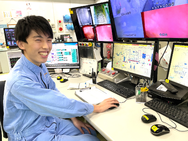 正社員／県下最大級の焼却プラント／成長するインフラ事業を支える安定企業／有給取得75%以上／残業月平均5時間程度／電話応募も可能