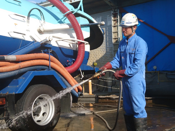 高校卒業後、すぐに入社しました！