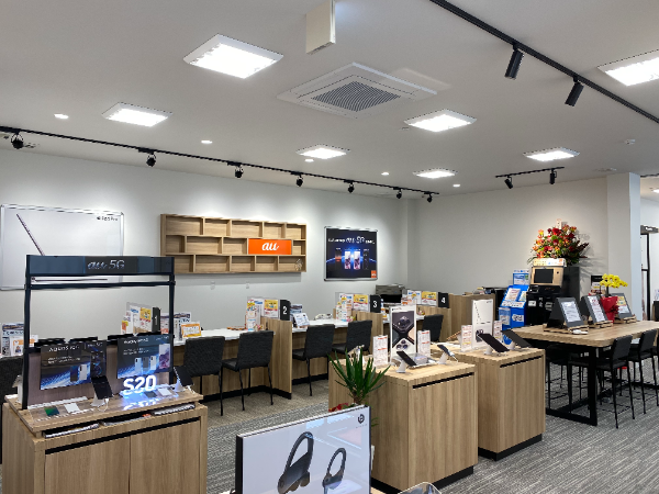 ▽同時募集中/auショップ七尾
(七尾市藤橋町戌6-3)