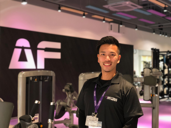 【住之江区東加賀屋/フィットネスクラブスタッフ】接客経験が活かせます!体を鍛えたい方にも必見!