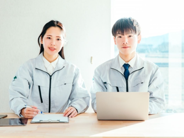 【物流事務スタッフ】未経験歓迎|PC入力に抵抗がない方歓迎◎リフレッシュ休暇あり