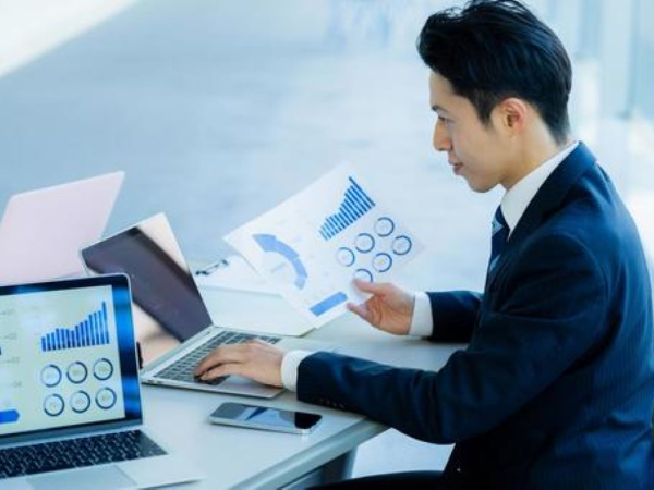 FS：法人営業◆SNSとWEB集客で、店舗の課題解決をサポート！