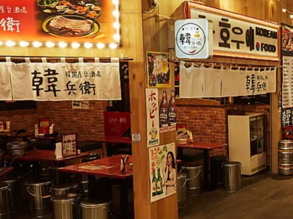 【正社員｜店長・店長候補 募集！】横浜駅直結！アソビル×韓国屋台居酒屋★月給35万円～／月8日休み＆原則残業なしでプライベートも充実／賞与年2回＆昇給あり／メニュー開発や独立支援でキャリアアップ／謙虚さと挑戦心を大切に、仲間と共に未来を創る成長企業で一緒に働きませんか？