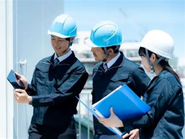 長崎市【管工事施工管理】年休120日/土日祝休/賞与計5ヶ月/残業10H