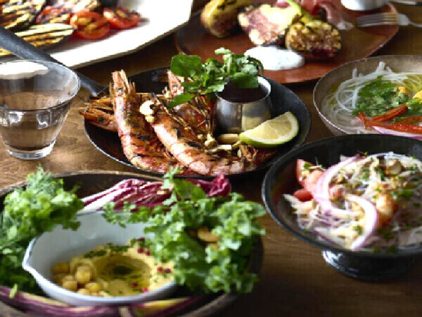 【オープニング★正社員｜店長候補募集】＼25年3月24日、広島新駅ビル「ミナモア」にNewOpen！／共創コミュニティ『DoTS』が手がける初店舗★ミシュラン星付きシェフが監修するオールデイダイニング◆意見やアイデアを出し合い、実現できる環境◆地域共創に貢献し、広島・瀬戸内の魅力を一緒に発信していきましょう！