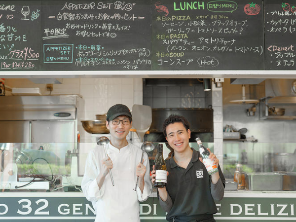 【正社員|店長・店長候補】\三井アウトレットパーク内のピッツェリア★32種類の本格ナポリピッツァとイタリアン/月8日以上休み◆昇給年2回◆お互いの意見を理解・尊重する風土◆当社で一緒にレベルの高いサービスを提供していきませんか?【PIZZERIA 32/株式会社スティルフーズ】