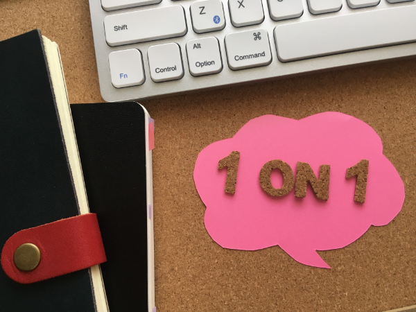 独自の研修と評価制度あり。メンター制度も導入