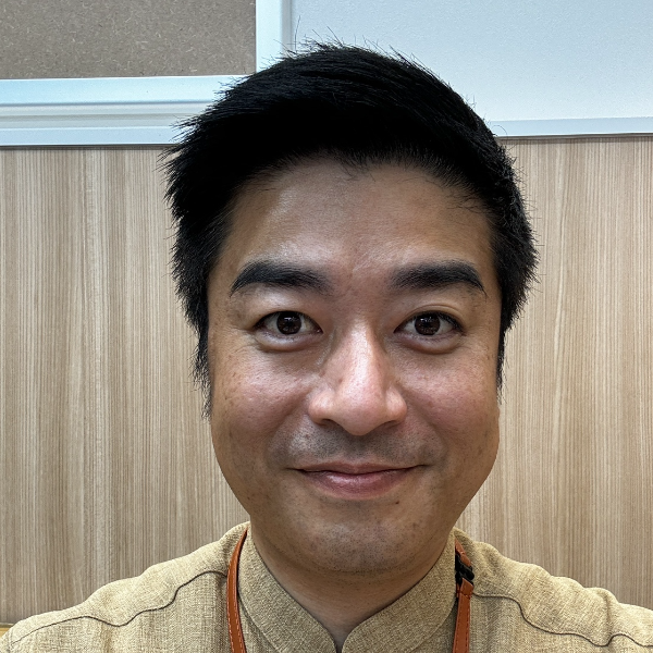 auショップみどり町/照屋 文隆